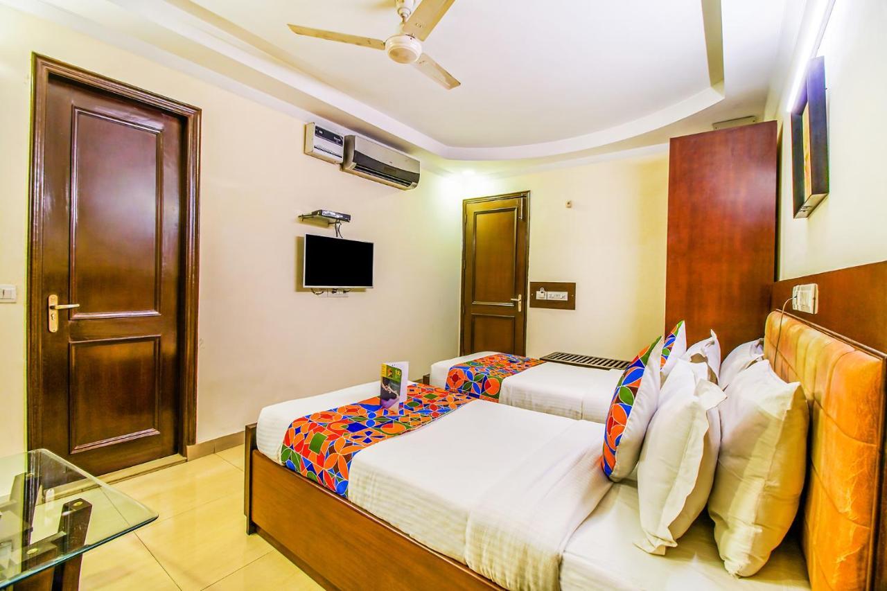 Fabhotel Signature Plaza Νέο Δελχί Εξωτερικό φωτογραφία